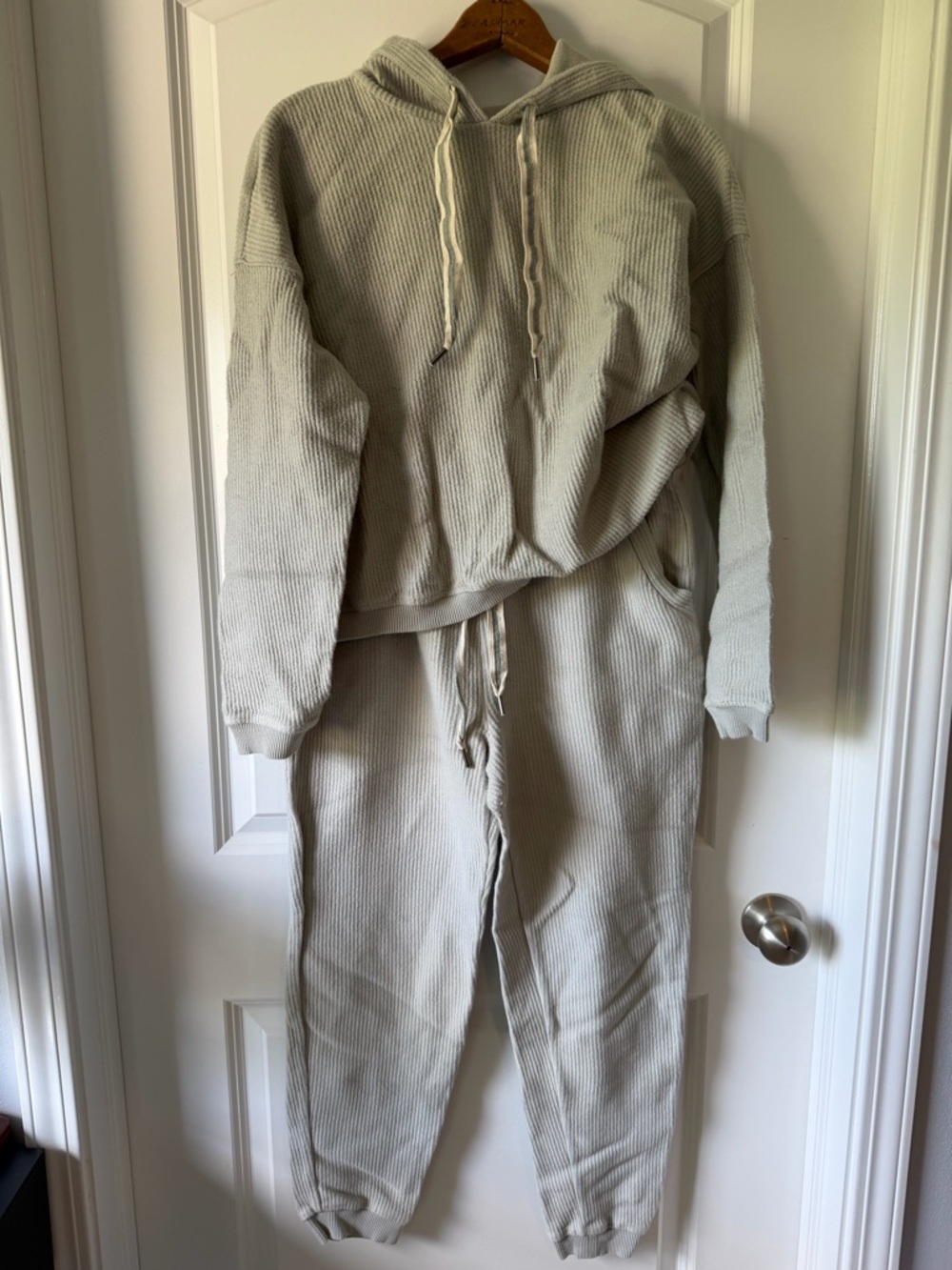 aerie Women’s Ribbed Hoodie & Jogger Cozy Coastal Set in Light Sage